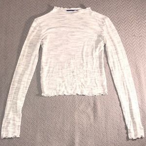 🦋3/$20🦋 Small Aero long sleeve lettuce cut